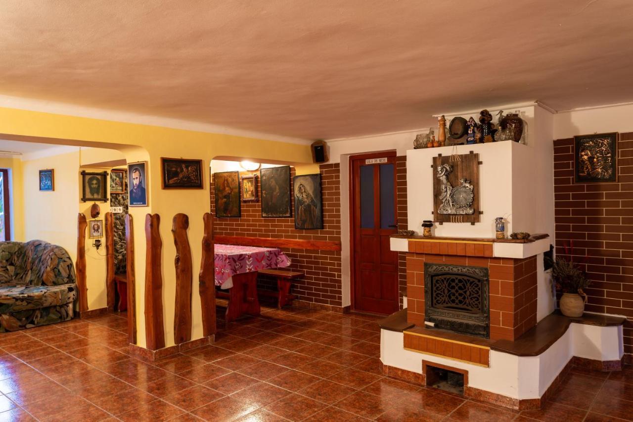 Pensiunea Casa Porojan Baile 1 Mai Εξωτερικό φωτογραφία
